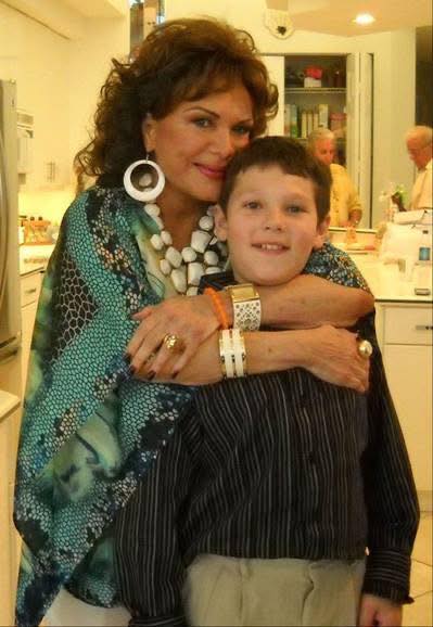 It is with a heavy heart and extreme sadness that I inform you of the passing of my dear friend, Connie Francis, who left this world last night